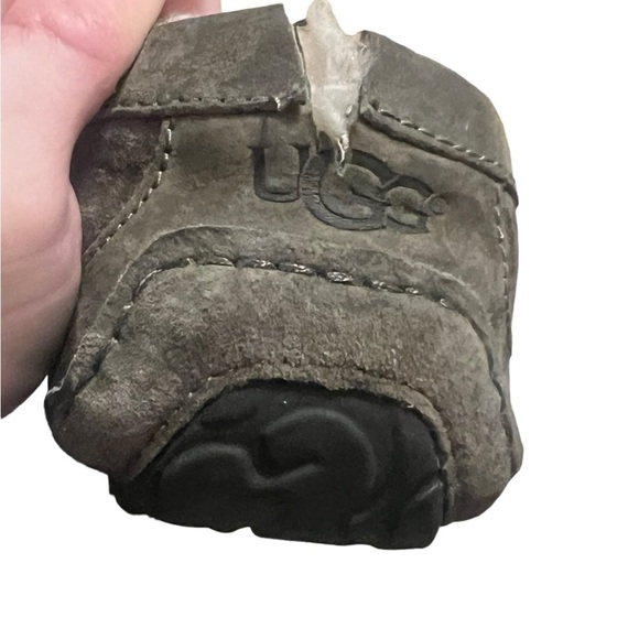 Ugg Ascot men’s leather shearling lined slipper - Picture 8 of 10